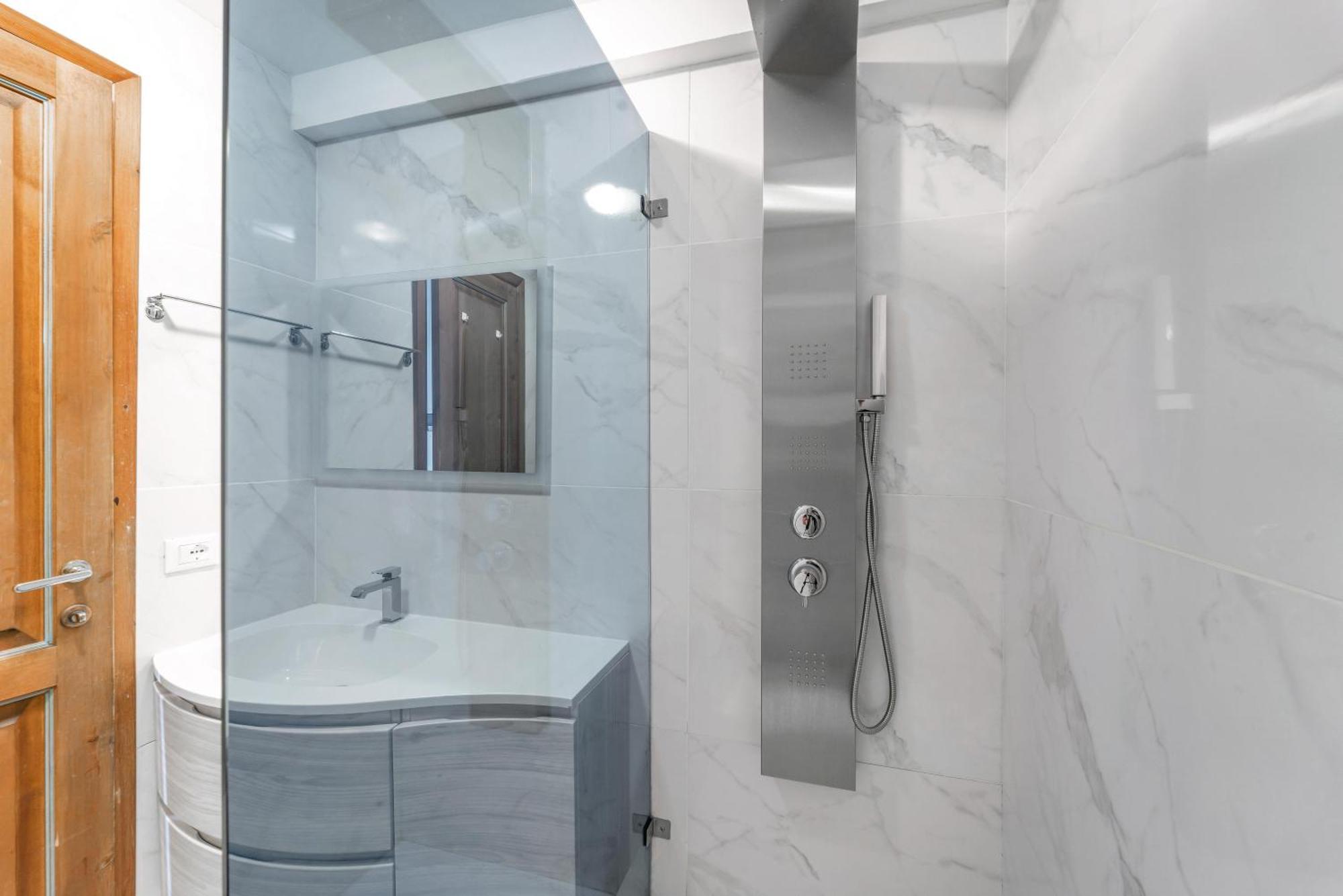 -Luxury- Torretta Con Piscina E Spiaggia A 300 Mt 利斯西亚迪维卡 外观 照片
